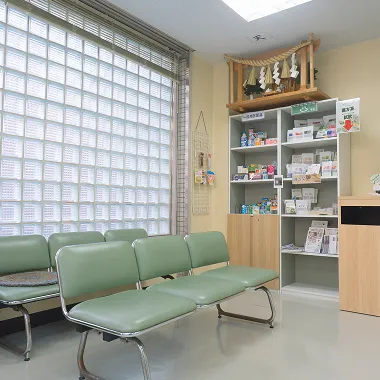 しずく堂薬局 堺駅前店 店内